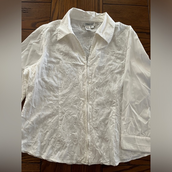 Zip up white blouse - Picture 4 of 7